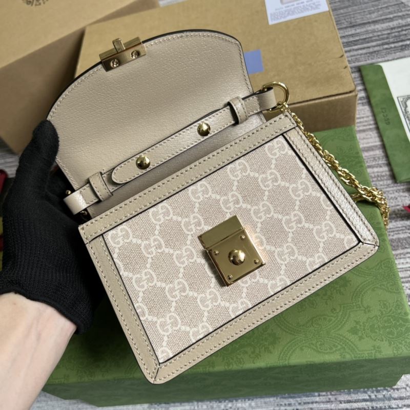 Gvc*1 padlock shoulder bags